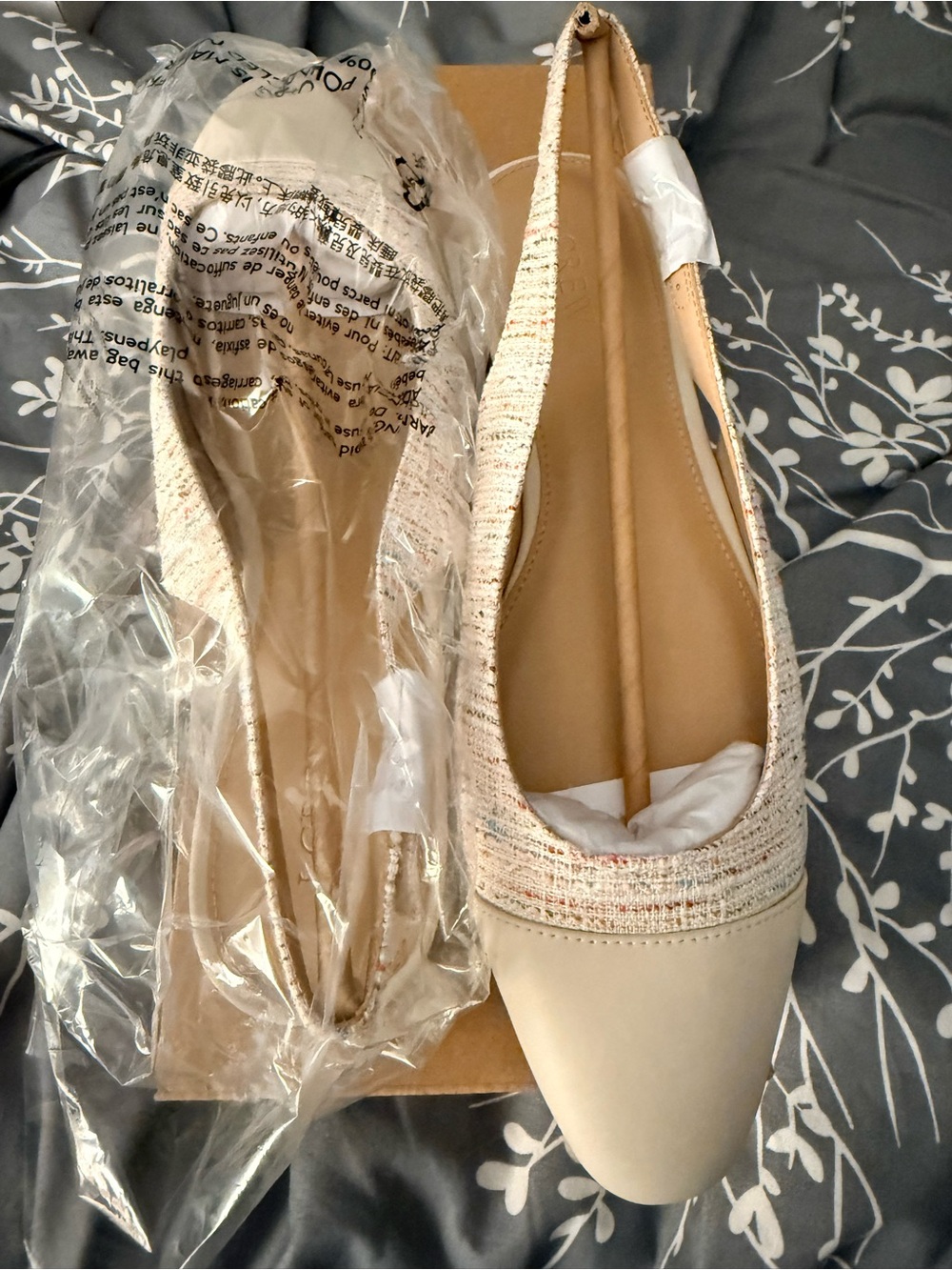 Women's Cream Tweed Pointed-Toe Flats